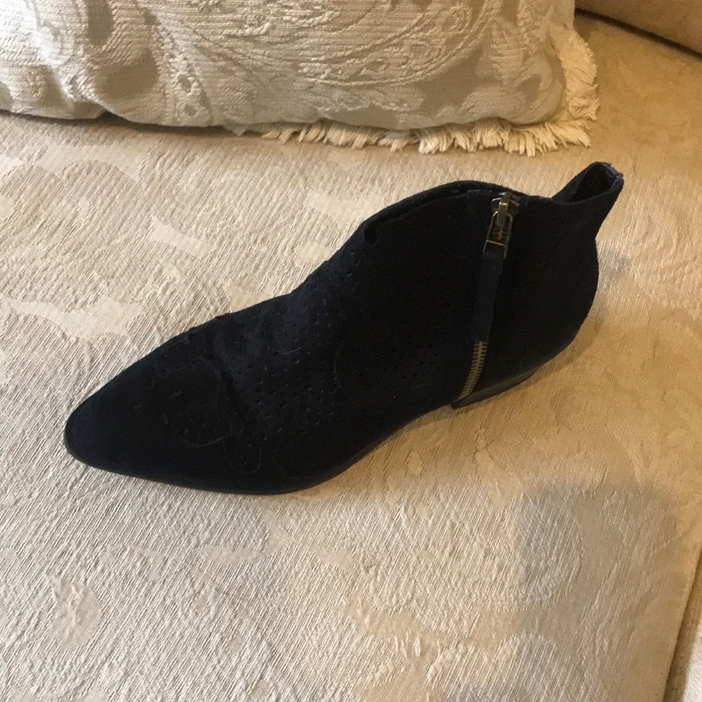 Black boots